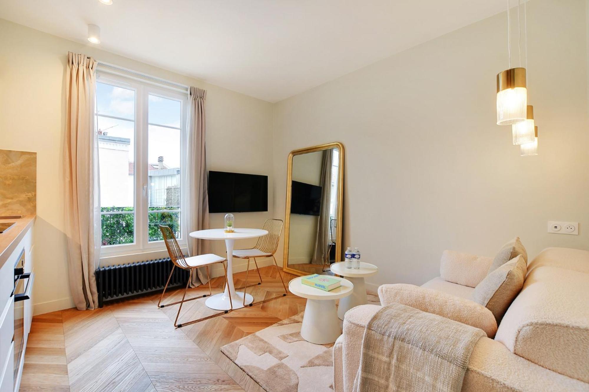 Suite Deluxe 1 By Les Maisons De Charloc Homes Boulogne-Billancourt Exterior photo